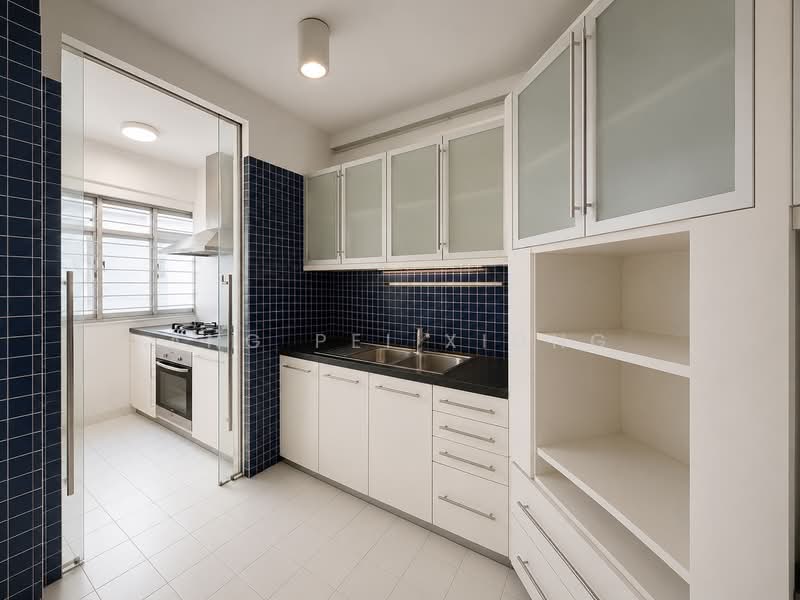 172 Lorong 1 Toa Payoh, 172 Lorong 1 Toa Payoh, 4 Bedrooms, 1,335 sqft, HDB Flat For Sale, by Ang Pei Xiong, 500225819 - Kitchen - PropertyGuru.com.sg