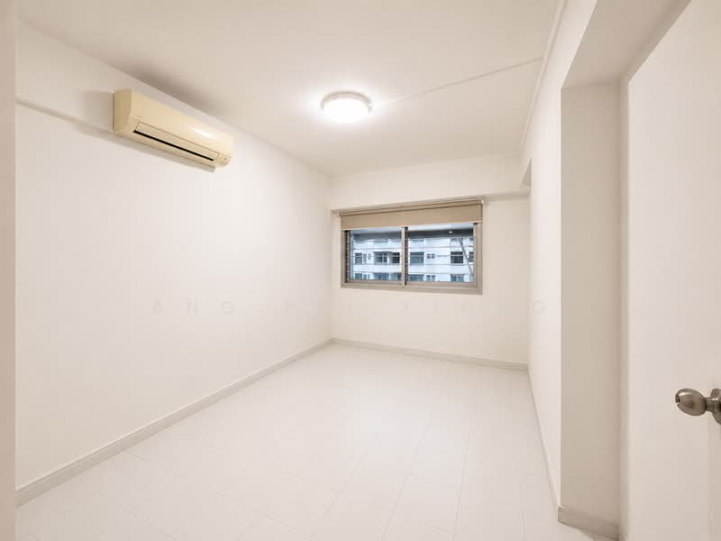 172 Lorong 1 Toa Payoh, 172 Lorong 1 Toa Payoh, 4 Bedrooms, 1,335 sqft, HDB Flat For Sale, by Ang Pei Xiong, 500225819 - PropertyGuru.com.sg