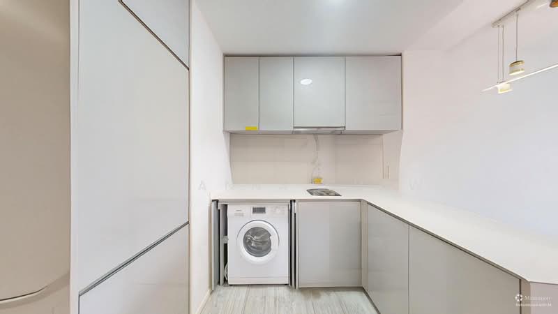 Parc Esta, 906 Sims Avenue, 2 Bedrooms, 635 sqft, Condominium For Sale, by Johanna Chow, 500225820 - Kitchen - PropertyGuru.com.sg