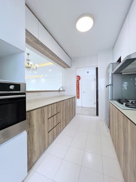 194A Bukit Batok West Avenue 6, 194A Bukit Batok West Avenue 6, 3 Bedrooms, 1,238 sqft, HDB Flat For Sale, by Joseph Ho, 500225825 - Kitchen - PropertyGuru.com.sg