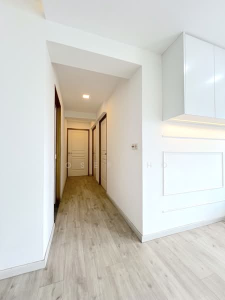 194A Bukit Batok West Avenue 6, 194A Bukit Batok West Avenue 6, 3 Bedrooms, 1,238 sqft, HDB Flat For Sale, by Joseph Ho, 500225825 - Corridor - PropertyGuru.com.sg