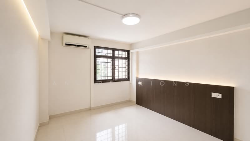 118 Lorong 1 Toa Payoh, 118 Lorong 1 Toa Payoh, 2 Bedrooms, 700 sqft, HDB Flat For Sale, by Ang Pei Xiong, 500225826 - Bedroom - PropertyGuru.com.sg