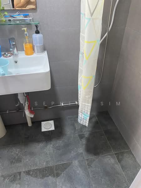 224 Simei Street 4, 224 Simei Street 4, Room Rental, 150 sqft, HDB Flat For Rent, by Josephine Sim, 500225831 - Bathroom - PropertyGuru.com.sg