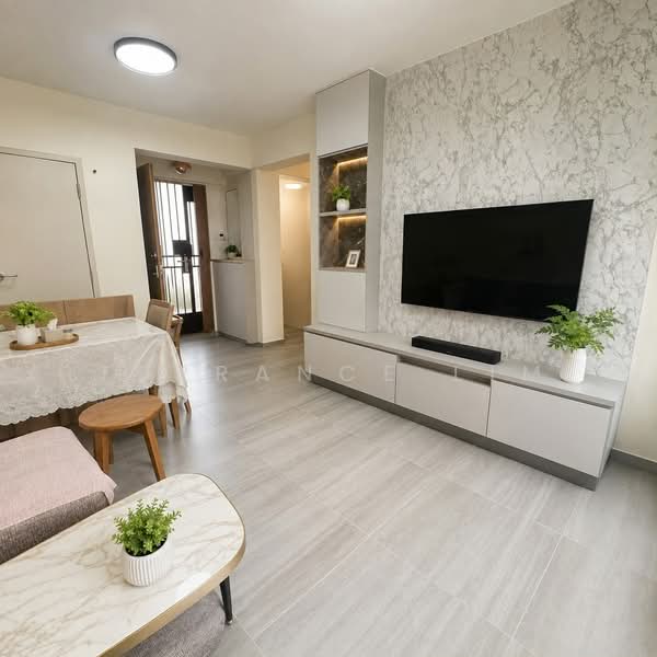 606C Tampines Street 61, 606C Tampines Street 61, 2 Bedrooms, 732 sqft, HDB Flat For Sale, by Terrance Lim, 500225838 - Living Room - PropertyGuru.com.sg