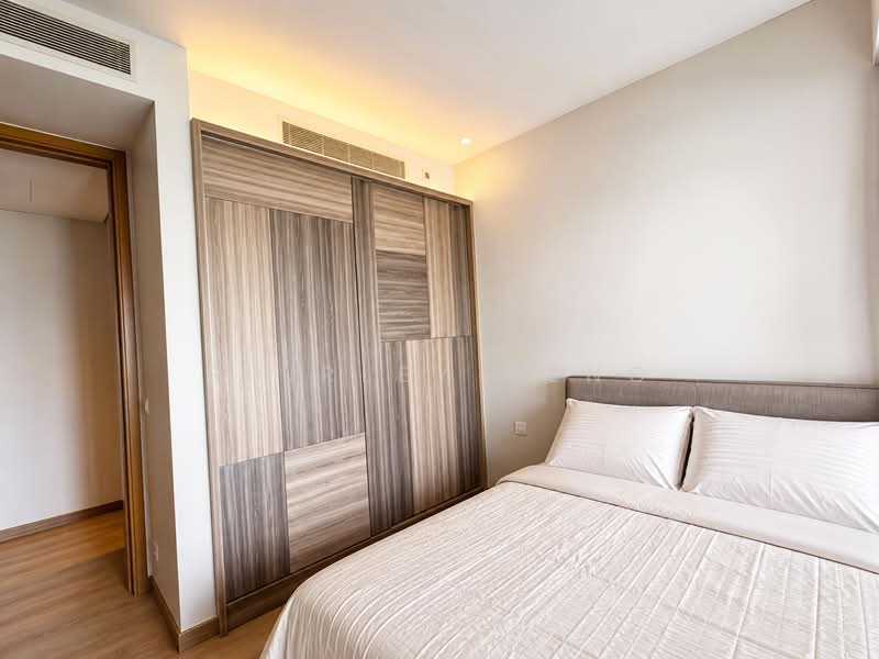 18 Marina Boulevard photo 5