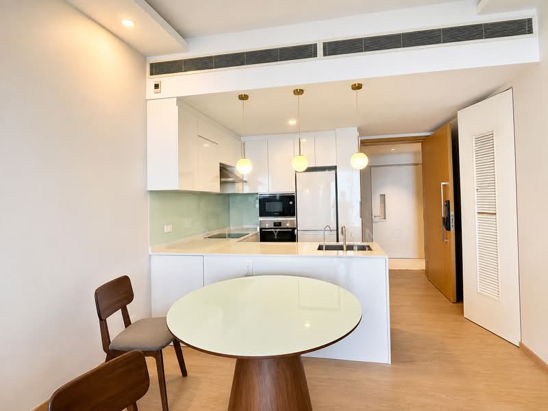 18 Marina Boulevard photo 3