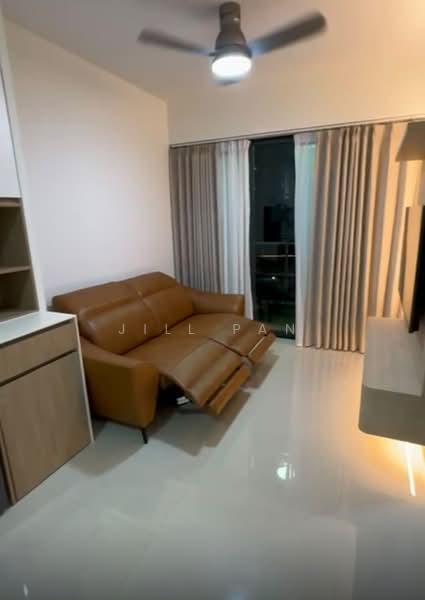 Kingsford Waterbay, 84 Upper Serangoon View, 1 Bedroom, 484 sqft, Condominium For Sale, by Jill Pan, 500225843 - Living Room - PropertyGuru.com.sg
