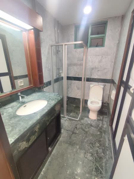 Changi Green, 712 Upper Changi Road East, Room Rental, 120 sqft, Condominium For Rent, by Chris Lim, 500225844 - Bathroom - PropertyGuru.com.sg