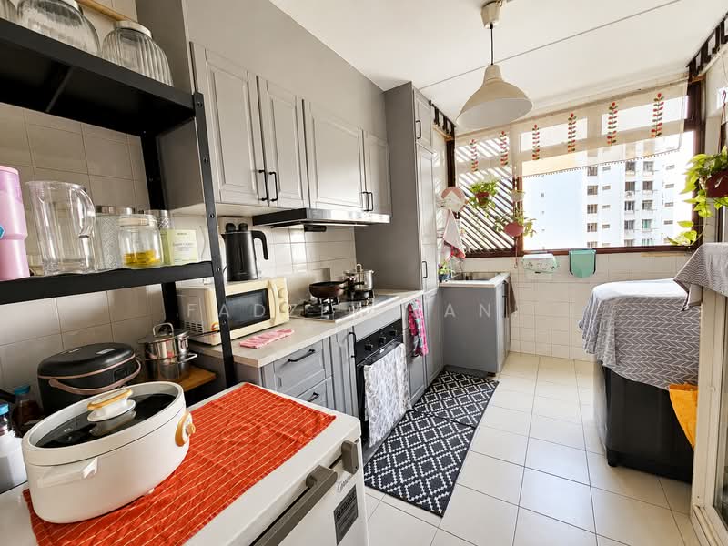 135 Simei Street 1, 135 Simei Street 1, 3 Bedrooms, 904 sqft, HDB Flat For Sale, by Fadzly Sani, 500225850 - Kitchen - PropertyGuru.com.sg
