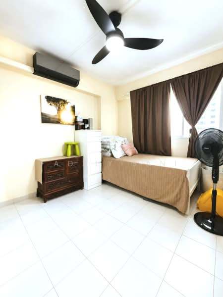 135 Simei Street 1, 135 Simei Street 1, 3 Bedrooms, 904 sqft, HDB Flat For Sale, by Fadzly Sani, 500225850 - Bedroom - PropertyGuru.com.sg