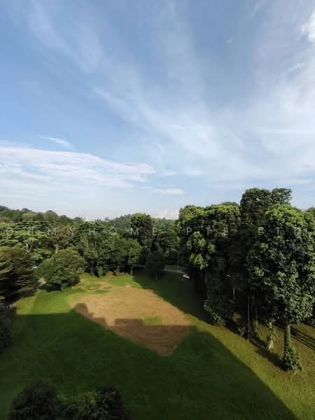 269 Bukit Batok East Avenue 4, 269 Bukit Batok East Avenue 4, 2 Bedrooms, 689 sqft, HDB Flat For Sale, by NOEL PHOON, 500225891 - Exterior - PropertyGuru.com.sg