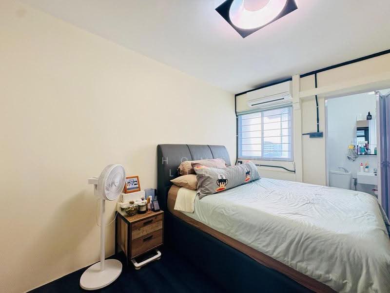 269 Bukit Batok East Avenue 4, 269 Bukit Batok East Avenue 4, Dairy Farm / Bukit Panjang / Choa Chu Kang, 2 Bedrooms, 689 sqft, HDB Flat For Sale, by STEVEN NG, 500225891 - Bedroom - PropertyGuru.com.sg