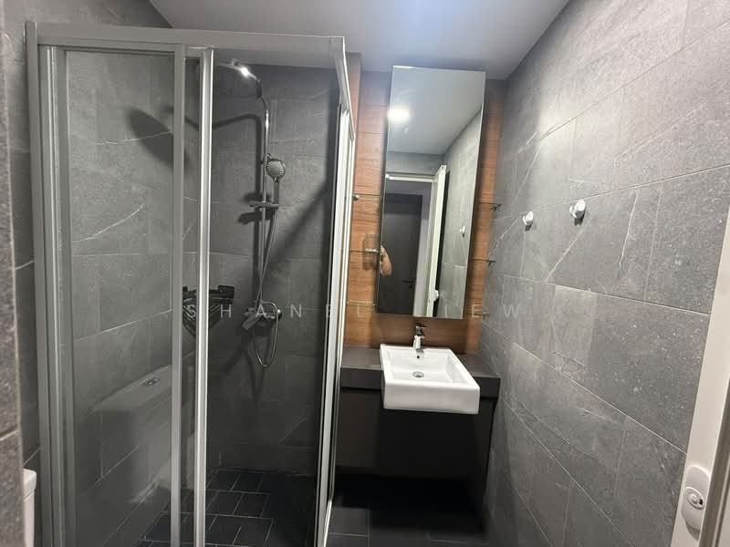 Rezi 24, 39 Lorong 24 Geylang, 2 Bedrooms, 549 sqft, Apartment For Sale, by Shanel Liew, 500225919 - Bathroom - PropertyGuru.com.sg