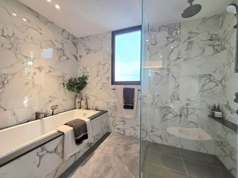 Tembusu Grand, 94 Jalan Tembusu, 5 Bedrooms, 2,691 sqft, Condominium For Sale, by Lin LuoChen, 500225940 - Bathroom - PropertyGuru.com.sg