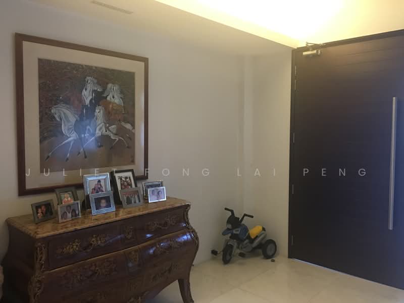 Teacher's Housing Estate, Iqbal Avenue, 4 Bedrooms, 2,100 sqft, Terraced House For Sale, by Juliet Fong Lai Peng, 500225952 - Living room - PropertyGuru.com.sg