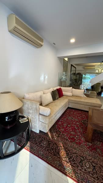 Teacher's Housing Estate, Iqbal Avenue, 3 Bedrooms, 2,100 sqft, Terraced House For Sale, by Juliet Fong Lai Peng, 500225952 - Living Room - PropertyGuru.com.sg