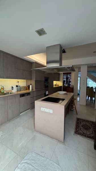 Teacher's Housing Estate, Iqbal Avenue, 3 Bedrooms, 2,100 sqft, Terraced House For Sale, by Juliet Fong Lai Peng, 500225952 - Kitchen - PropertyGuru.com.sg