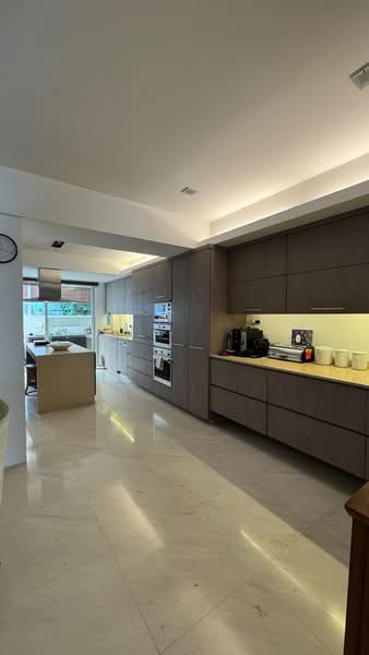 Teacher's Housing Estate, Iqbal Avenue, 3 Bedrooms, 2,100 sqft, Terraced House For Sale, by Juliet Fong Lai Peng, 500225952 - Kitchen - PropertyGuru.com.sg