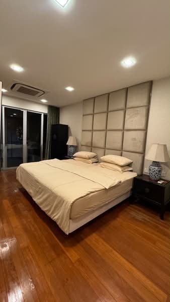 Teacher's Housing Estate, Iqbal Avenue, 3 Bedrooms, 2,100 sqft, Terraced House For Sale, by Juliet Fong Lai Peng, 500225952 - Bedroom - PropertyGuru.com.sg