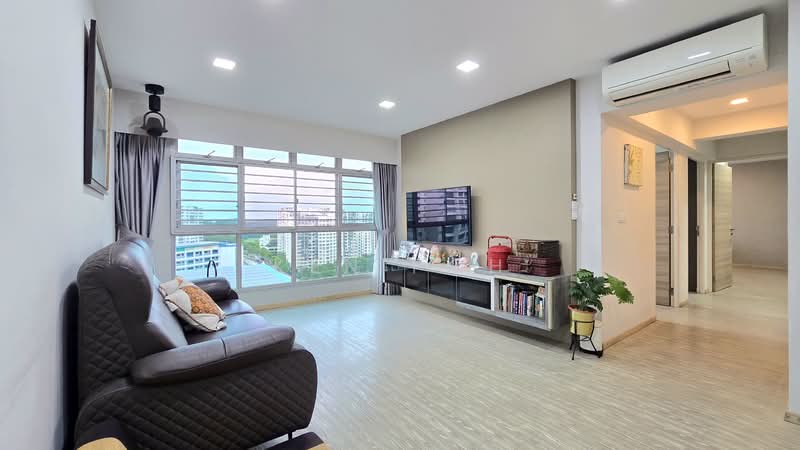 615C Edgefield Plains, 615C Edgefield Plains, Hougang / Punggol / Sengkang, 3 Bedrooms, 1,044 sqft, HDB Flat For Sale, by Ken Poh, 500225953 - Living Room - PropertyGuru.com.sg