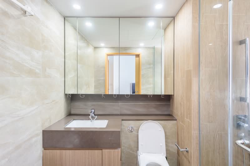 The Jovell, 21 Flora Drive, 2 Bedrooms, 721 sqft, Condominium For Sale, by Chuang Kuo Wei 庄国玮, 500225960 - Bathroom - PropertyGuru.com.sg
