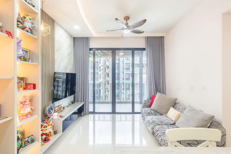 The Jovell, 21 Flora Drive, 2 Bedrooms, 721 sqft, Condominium For Sale, by Chuang Kuo Wei 庄国玮, 500225960 - Living Room - PropertyGuru.com.sg