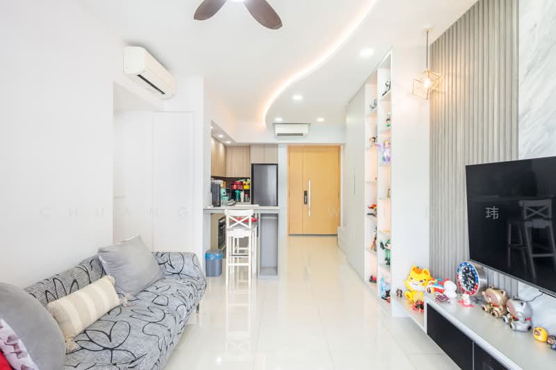 The Jovell, 21 Flora Drive, 2 Bedrooms, 721 sqft, Condominium For Sale, by Chuang Kuo Wei 庄国玮, 500225960 - Living Room - PropertyGuru.com.sg