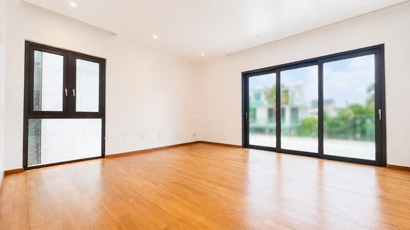Serangoon Garden Estate Semi-D, Braemar, Bloxhome, Brockhampton, Blanford, Burghley Drive, 5 Bedrooms, 5,500 sqft, Semi-Detached House For Rent, by Jeremy Pher, 500225966 - Living Room - PropertyGuru.com.sg