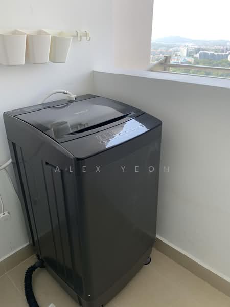 37 Margaret Drive, 37 Margaret Drive, Room Rental, 180 sqft, HDB Flat For Rent, by Alex Yeoh, 500225975 - Balcony - PropertyGuru.com.sg