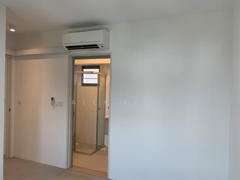 37 Margaret Drive, 37 Margaret Drive, Room Rental, 180 sqft, HDB Flat For Rent, by Alex Yeoh, 500225975 - Bathroom - PropertyGuru.com.sg