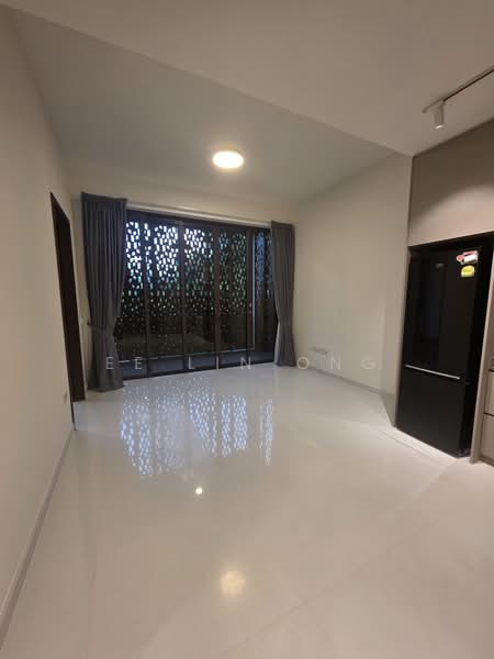 Parksuites, 20 Holland Grove Road, 2 Bedrooms, 786 sqft, Condominium For Rent, by Ee Lin Ong, 500225986 - Living Room - PropertyGuru.com.sg
