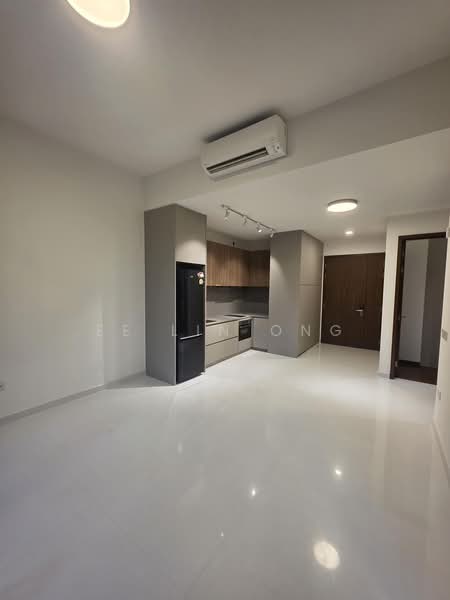 Parksuites, 20 Holland Grove Road, 2 Bedrooms, 786 sqft, Condominium For Rent, by Ee Lin Ong, 500225986 - Kitchen - PropertyGuru.com.sg