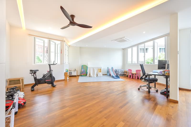 UPP EAST COAST ALMOST NEW SEMI-D | D16 SENNETT LUCKY HEIGHT ESTATE, , 5 Bedrooms, 6,000 sqft, Semi-Detached House For Sale, by Lyanne Tan 陈丽颖, 500225992 - Interior - PropertyGuru.com.sg