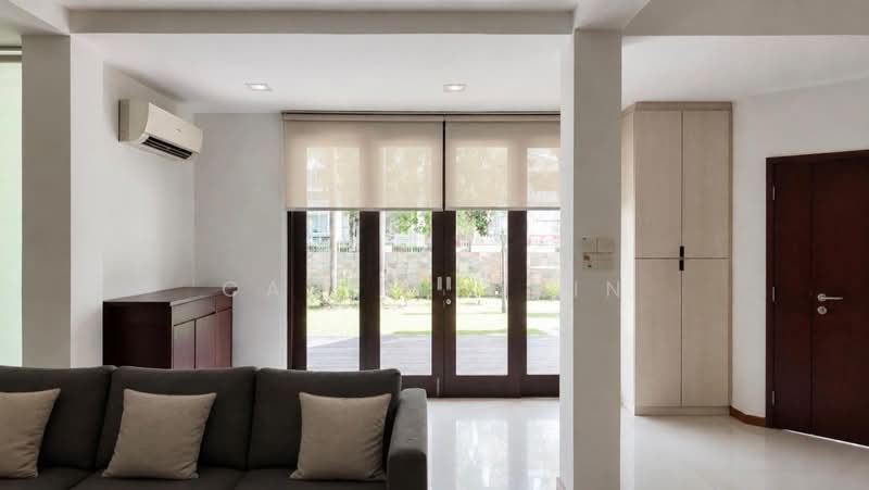 Corner Terrace with Regular Land @ D21 | Wide Frontage | Within 1KM to Nan Hua, Pei Tong, , 4 Bedrooms, 3,500 sqft, Terraced House For Sale, by Carrie Chin, 500225993 - Living Room - PropertyGuru.com.sg
