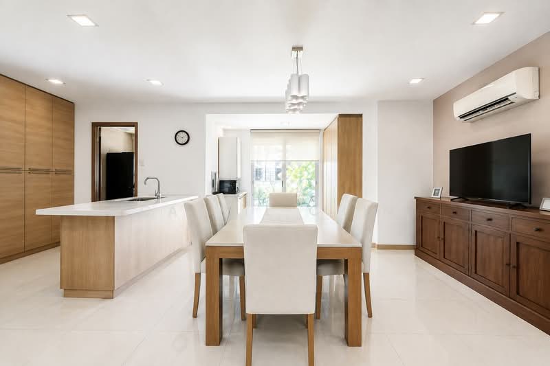 Corner Terrace with Regular Land @ D21 | Wide Frontage | Within 1KM to Nan Hua, Pei Tong, , 4 Bedrooms, 3,500 sqft, Terraced House For Sale, by Carrie Chin, 500225993 - Dining Room - PropertyGuru.com.sg