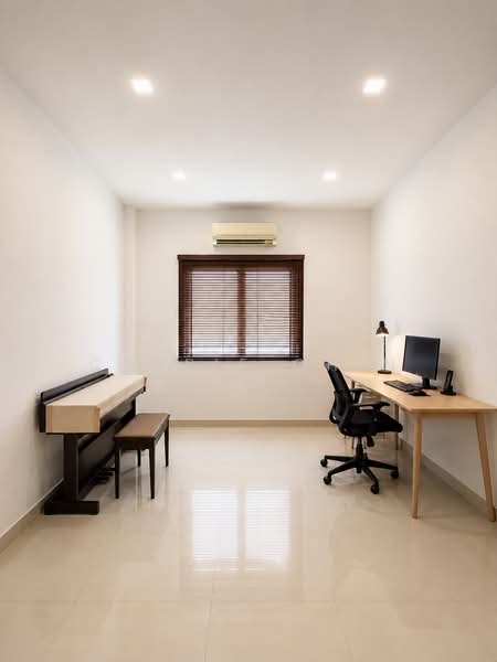 Corner Terrace with Regular Land @ D21 | Wide Frontage | Within 1KM to Nan Hua, Pei Tong, , 4 Bedrooms, 3,500 sqft, Terraced House For Sale, by Carrie Chin, 500225993 - Granny’s Room - PropertyGuru.com.sg
