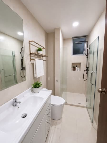 CALARASI, , 3 Bedrooms, 1,206 sqft, Condominium For Sale, by Albert Tan, 500225997 - PropertyGuru.com.sg