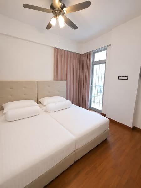 CALARASI, , 3 Bedrooms, 1,206 sqft, Condominium For Sale, by Albert Tan, 500225997 - PropertyGuru.com.sg