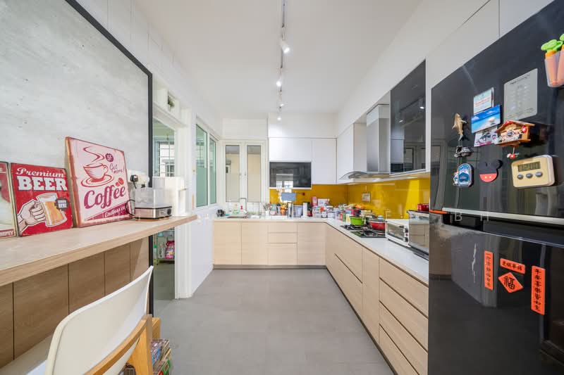 The Floravale, 222 Westwood Avenue, 3 Bedrooms, 1,389 sqft, Executive Condominium For Sale, by Christopher Lee BH, 500226000 - Kitchen - PropertyGuru.com.sg
