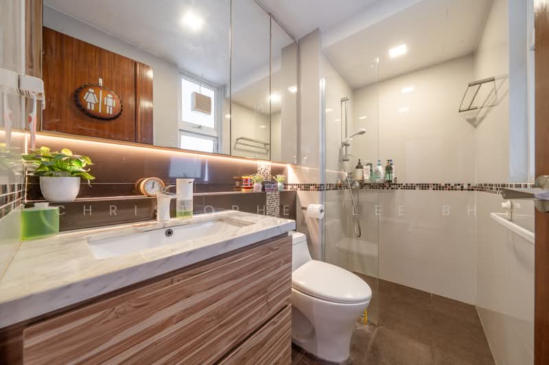 The Floravale, 222 Westwood Avenue, 3 Bedrooms, 1,389 sqft, Executive Condominium For Sale, by Christopher Lee BH, 500226000 - Bathroom - PropertyGuru.com.sg