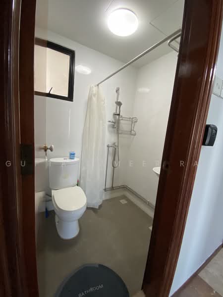 Harbourlights, 66 Telok Blangah Road, Room Rental, 120 sqft, Apartment For Rent, by Gupta Sameer Raj, 500226011 - Bathroom - PropertyGuru.com.sg