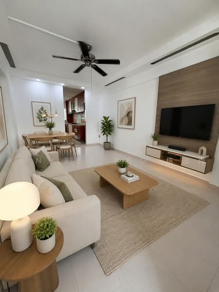 263 Yishun Street 22, 263 Yishun Street 22, 2 Bedrooms, 689 sqft, HDB Flat For Sale, by Annabel Yeo 杨洁桦, 500226015 - Living Room - PropertyGuru.com.sg
