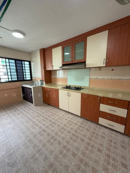 263 Yishun Street 22, 263 Yishun Street 22, 2 Bedrooms, 689 sqft, HDB Flat For Sale, by Annabel Yeo 杨洁桦, 500226015 - Kitchen - PropertyGuru.com.sg