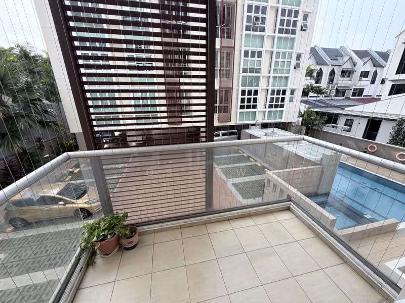 East Shine, 57 Lorong Melayu, 3 Bedrooms, 980 sqft, Apartment For Sale, by CS Law, 500226016 - Balcony - PropertyGuru.com.sg