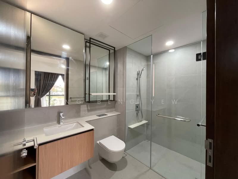 Marina One Residences, 21 Marina Way, 2 Bedrooms, 1,141 sqft, Condominium For Sale, by Ong Beng Yew, 500226034 - Bathroom - PropertyGuru.com.sg
