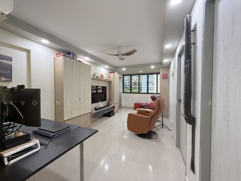 30 Jalan Klinik, 30 Jalan Klinik, 2 Bedrooms, 721 sqft, HDB Flat For Sale, by Yvonne Yang Suet Wan, 500226037 - Living Room - PropertyGuru.com.sg