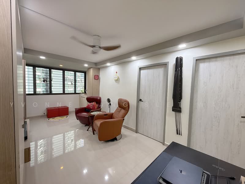 30 Jalan Klinik, 30 Jalan Klinik, 2 Bedrooms, 721 sqft, HDB Flat For Sale, by Yvonne Yang Suet Wan, 500226037 - Living Room - PropertyGuru.com.sg
