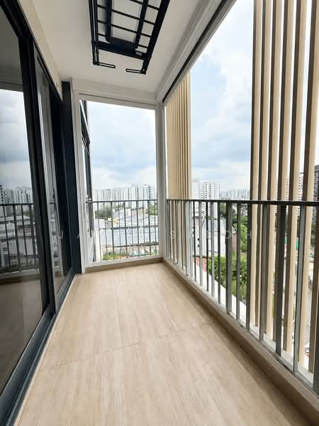 River Isles, 52 Edgedale Plains, 2 Bedrooms, 753 sqft, Condominium For Sale, by Jamie Sitoh, 500226041 - Balcony - PropertyGuru.com.sg