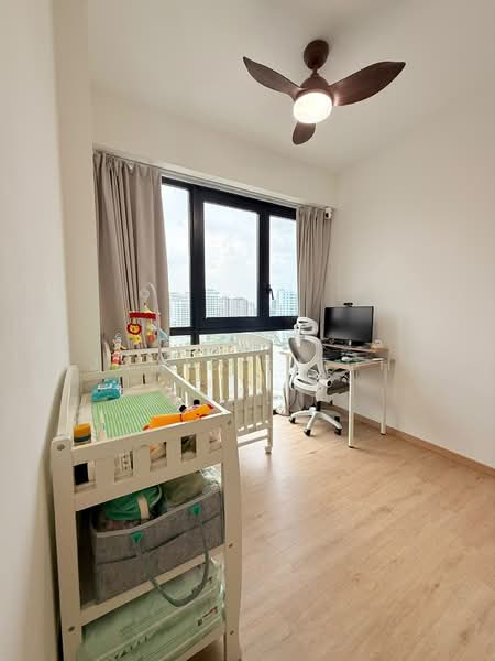 River Isles, 52 Edgedale Plains, 2 Bedrooms, 753 sqft, Condominium For Sale, by Jamie Sitoh, 500226041 - Common Room - PropertyGuru.com.sg