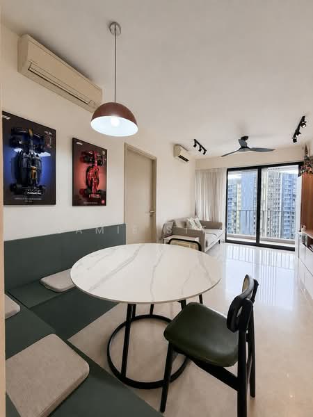 River Isles, 52 Edgedale Plains, 2 Bedrooms, 753 sqft, Condominium For Sale, by Jamie Sitoh, 500226041 - Living Room - PropertyGuru.com.sg